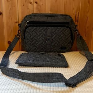 Lug Carousel XL and Tandem Wallet